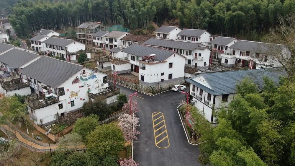 江西資溪縣烏石鎮(zhèn)新月畬族村景象。新華社記者 彭昭之 攝